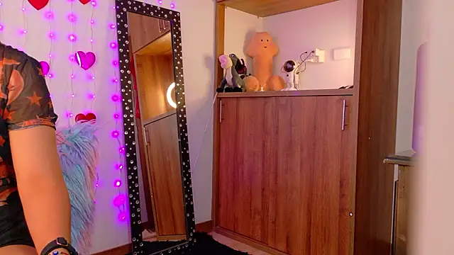 im anna  online show from 02/26/26, 03:11