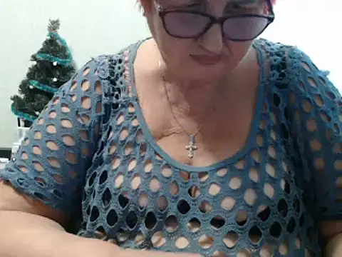 DeniseeRose online show from 12/25/24, 10:59