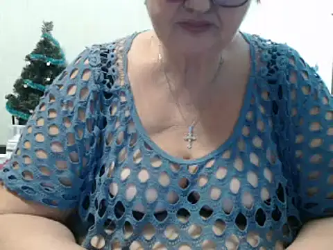 DeniseeRose online show from 12/26/24, 06:22