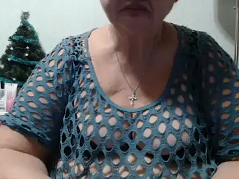 DeniseeRose online show from 12/29/24, 09:20