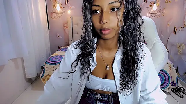 jasmin brunette  online show from 02/21/25, 11:44