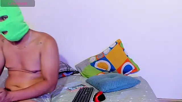 Lauren Hills069 online show from 02/18/25, 04:26