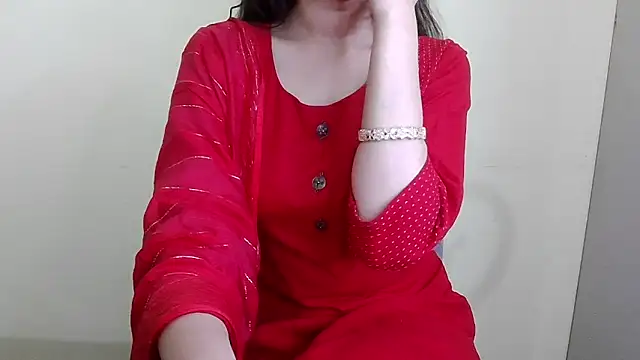 Snapshot of Xingfei chatting on 01/08/25, 12:38 Xingfei online show from 01/08/25, 12:38