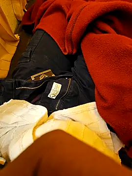 Snapshot of walterhssyc7 chatting on 12/20/25, 01:51 walterhssyc7 online show from 12/20/25, 01:51