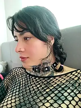 taaylor33 online show from 11/09/25, 07:34