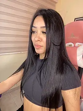 Snapshot of Starliee__ chatting on 09/27/25, 04:28 Starliee   online show from 09/27/25, 04:28