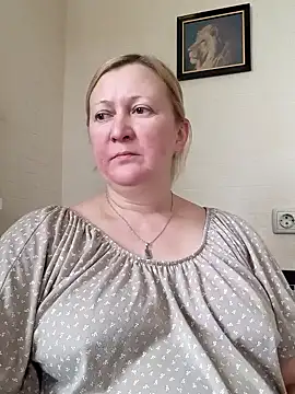 Snapshot of blondyaguar chatting on 12/02/24, 11:12 blondyaguar online show from 12/02/24, 11:12