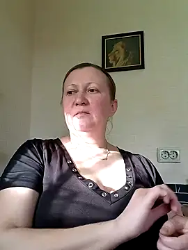 Snapshot of blondyaguar chatting on 03/14/25, 02:08 blondyaguar online show from 03/14/25, 02:08