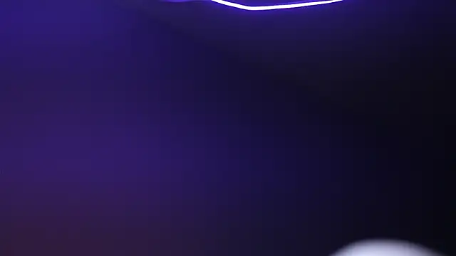 Snapshot of ginger_hugs chatting on 11/04/25, 10:09 ginger hugs online show from 11/04/25, 10:09