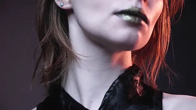 Snapshot of ginger_hugs chatting on 11/12/25, 10:09 ginger hugs online show from 11/12/25, 10:09