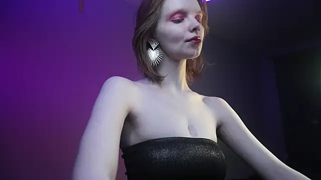 Snapshot of ginger_hugs chatting on 11/20/25, 10:09 ginger hugs online show from 11/20/25, 10:09