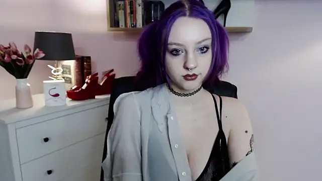 Snapshot of MadelineLust chatting on 03/02/25, 02:43 MadelineLust online show from 03/02/25, 02:43