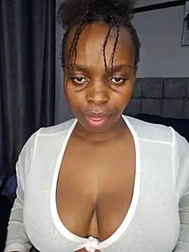 Snapshot of freaky_j_ chatting on 12/01/25, 08:03 freaky j online show from 12/01/25, 08:03