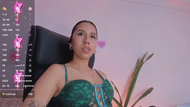 Snapshot of MissSussy chatting on 01/10/25, 06:31 MissSussy online show from 01/10/25, 06:31