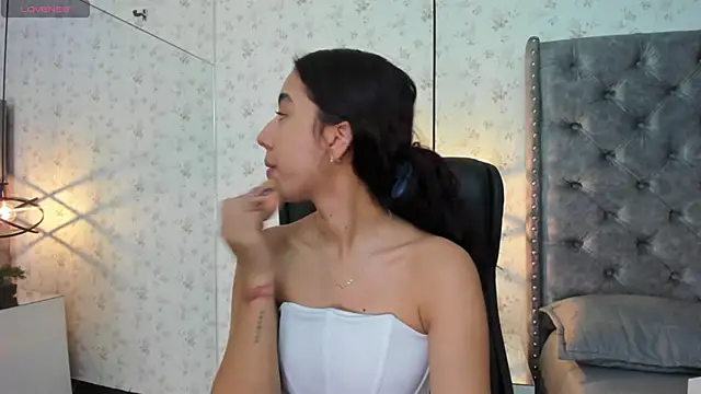 MissSussy online show from 12/18/25, 03:29