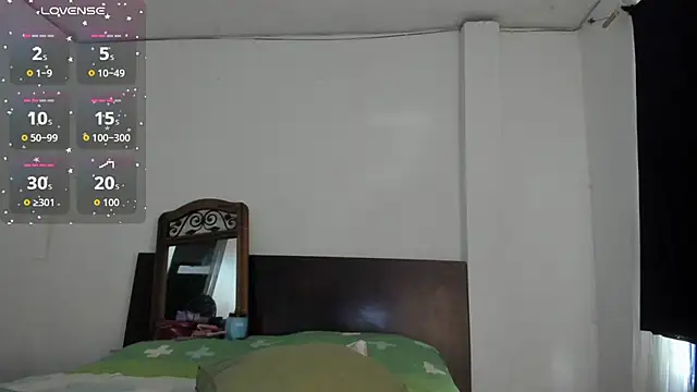 latinaStepmom online show from 12/04/25, 08:50