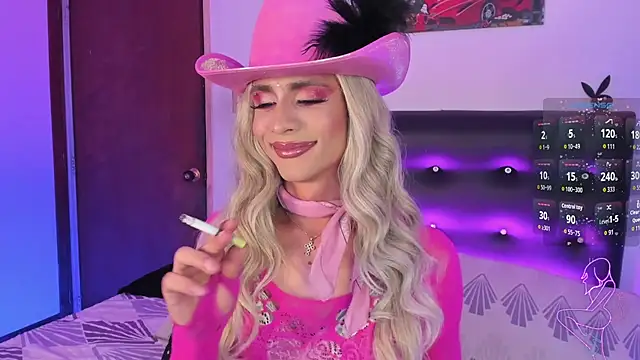 Snapshot of AngelsJones21 chatting on 01/16/26, 04:44 AngelsJones21 online show from 01/16/26, 04:44