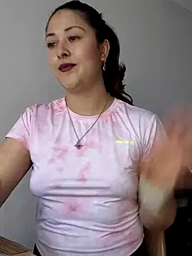 Snapshot of LisbethMoore_ chatting on 03/06/26, 04:58 LisbethMoore online show from 03/06/26, 04:58