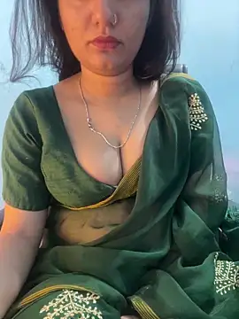 Snapshot of Spicy_sari_girl chatting on 06/01/26, 05:31 Spicy sari girl online show from 06/01/26, 05:31