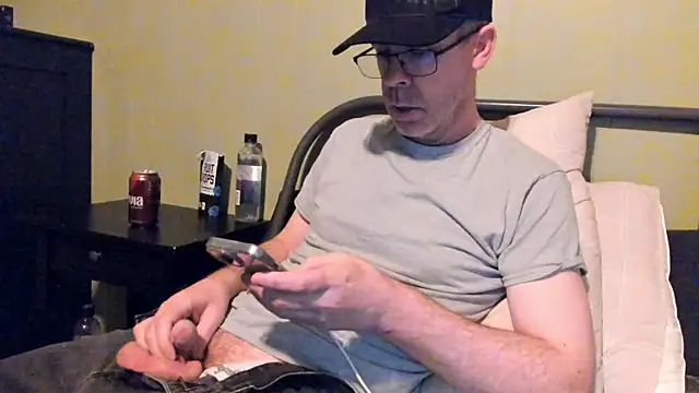 ImportantEquator0 online show from 11/01/25, 01:57