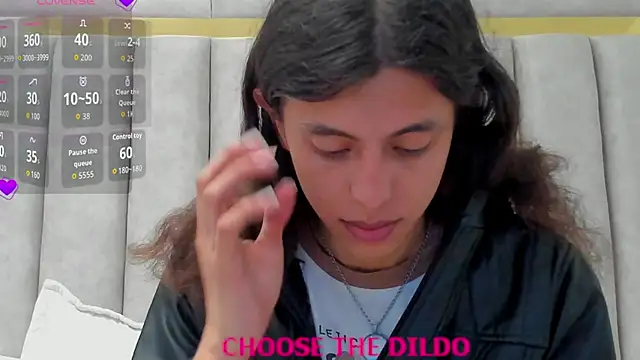 FreyaMoller online show from 11/19/25, 06:08