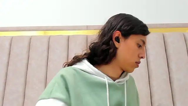 Snapshot of FreyaMoller chatting on 03/13/26, 06:14 FreyaMoller online show from 03/13/26, 06:14