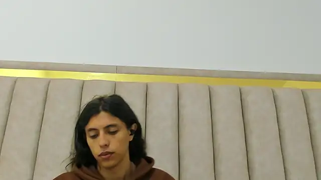 Snapshot of FreyaMoller chatting on 04/15/26, 07:58 FreyaMoller online show from 04/15/26, 07:58