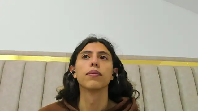 Snapshot of FreyaMoller chatting on 04/19/26, 07:05 FreyaMoller online show from 04/19/26, 07:05