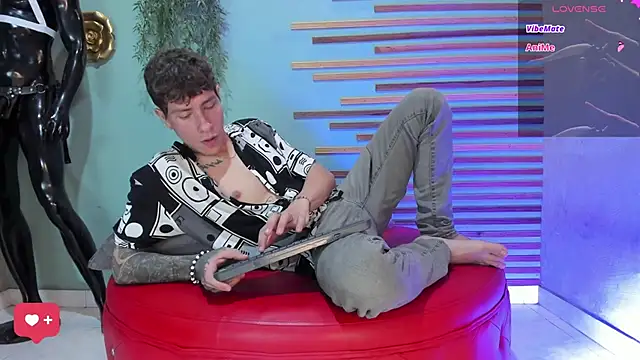 french sexx online show from 11/06/25, 07:37