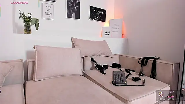 RACHEL EV online show from 09/12/25, 05:29