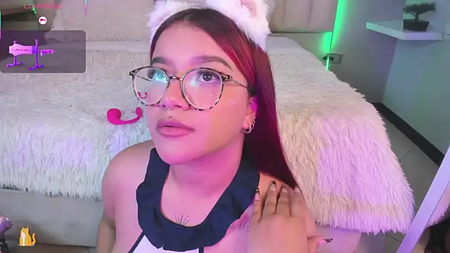 Snapshot of Sally__Walker chatting on 10/03/25, 04:31 Sally Walker online show from 10/03/25, 04:31