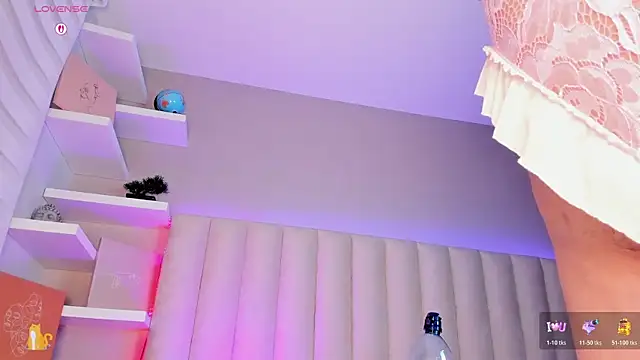 Snapshot of Sally__Walker chatting on 11/19/25, 03:06 Sally Walker online show from 11/19/25, 03:06