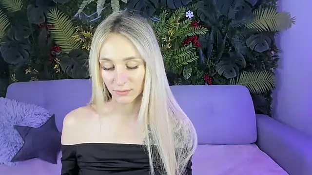 Horny Blond online show from 10/19/25, 08:04