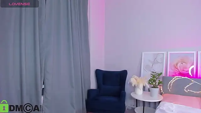 Elis Fox online show from 02/10/25, 08:00