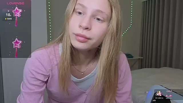 Snapshot of Elis_Fox chatting on 01/18/26, 09:02 Elis Fox online show from 01/18/26, 09:02