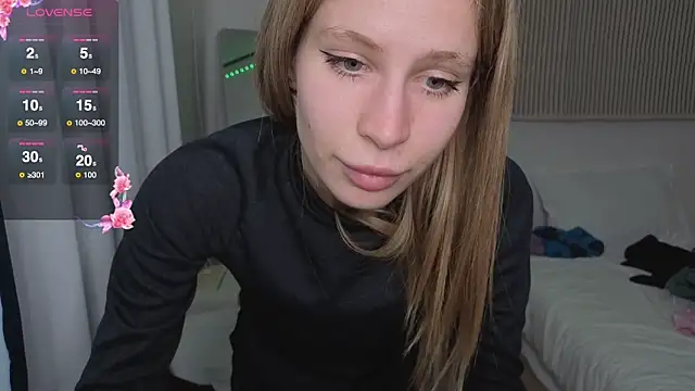 Snapshot of Elis_Fox chatting on 02/14/26, 07:05 Elis Fox online show from 02/14/26, 07:05