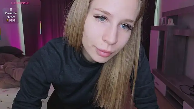 Elis Fox online show from 03/23/26, 12:20