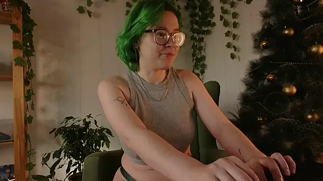 alisahug online show from 12/29/24, 04:59