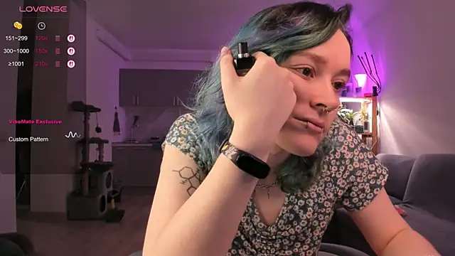 Snapshot of alisahug chatting on 01/19/26, 09:46 alisahug online show from 01/19/26, 09:46