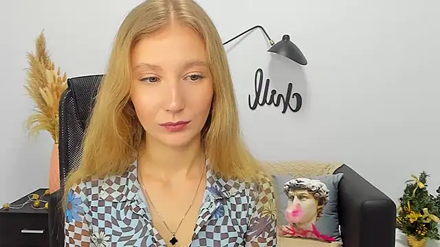 LolaWilsons online show from 01/07/25, 11:16