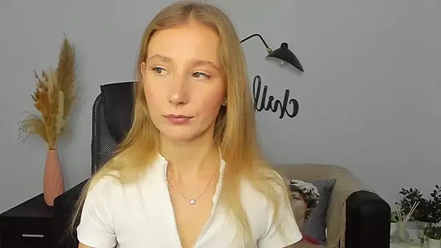 LolaWilsons online show from 01/14/25, 09:45