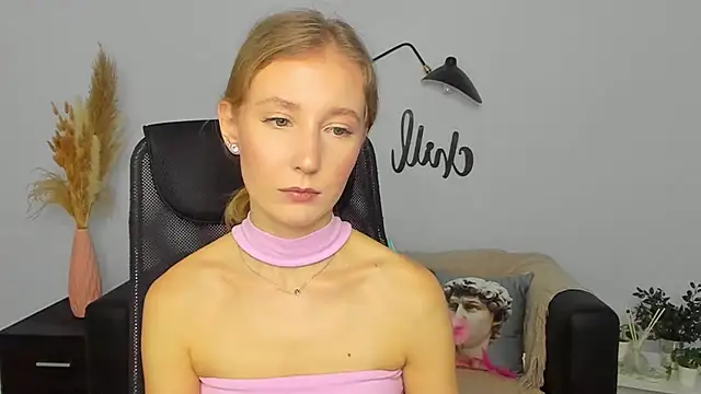 LolaWilsons online show from 01/15/25, 10:06