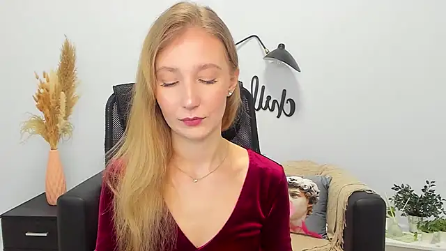 LolaWilsons online show from 01/23/25, 10:11