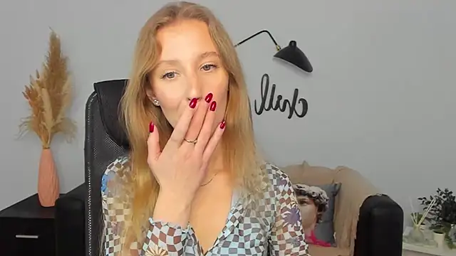 LolaWilsons online show from 02/05/25, 09:25