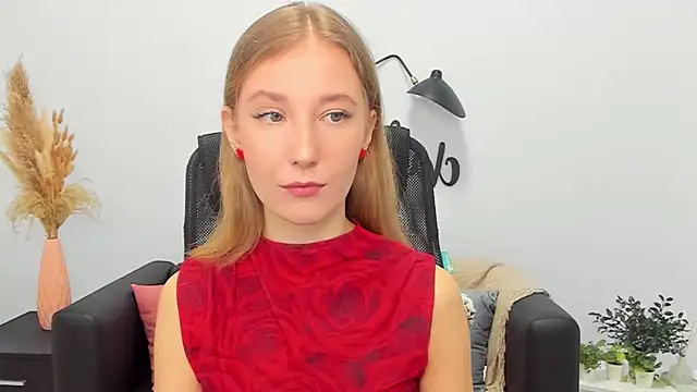 LolaWilsons online show from 02/24/25, 06:16