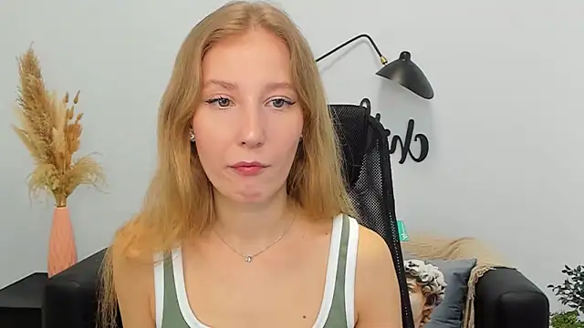 LolaWilsons online show from 03/19/25, 06:14