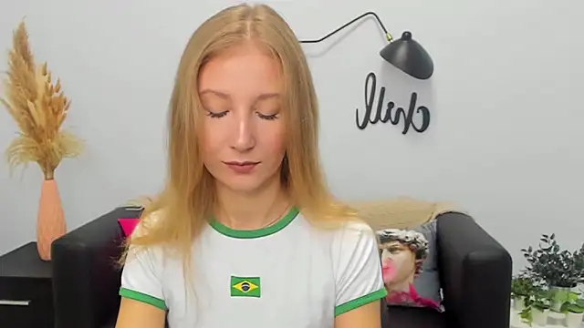 LolaWilsons online show from 09/20/25, 08:26