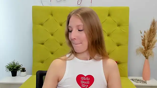 LolaWilsons online show from 03/25/26, 07:14