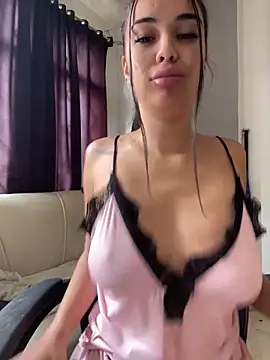 gabyaridi online show from 02/02/25, 02:24