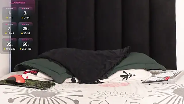 MarcoAlexLatino online show from 10/31/25, 03:29